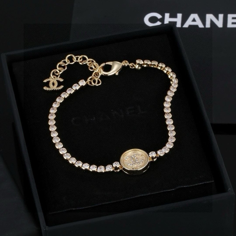 Ch**el necklaces